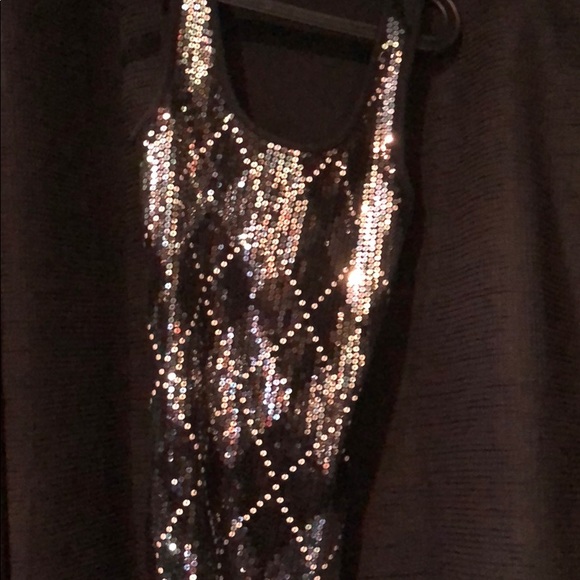 Tank with shimmer on front - Picture 1 of 3